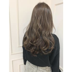 【crop es辻堂　藤田沙織】ハイライトベージュカラー