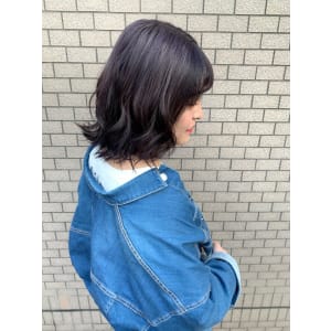 Lia&汐見悠佑 ブリーチ毛にラベンダーカラー - Lia by KENJE【リアバイケンジ】掲載中