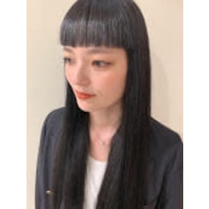 黒髪オン眉ヘア