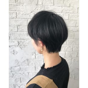 ショートボブ_ショート_黒髪_耳かけ_大人ボブ1059