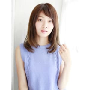 大人ツヤ色の内巻きワンカールスタイル