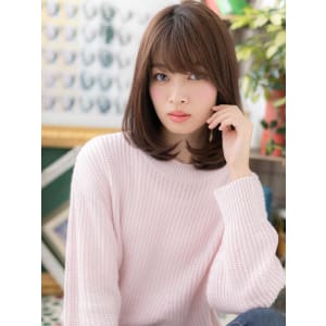 重めスタイルが大人かわいいワンカールミディ　毛先パーマ