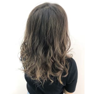 グレージュグラデーション
