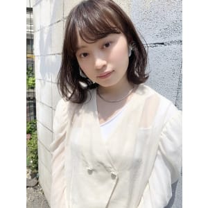 【山田】くびれ外ハネボブアッシュベージュy117