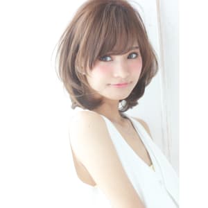 愛されひし形ナチュラルストレートボブ