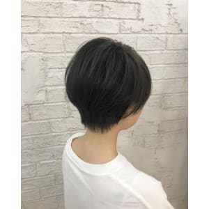 ショートボブ_切りっぱなし_ことりベージュ_大人ボブ1055