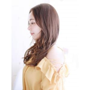 Aラインのセミウエットミックスカール