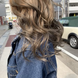 ハスキーグレー - ROSSO Hair Design【ロッソヘアデザイン】掲載中