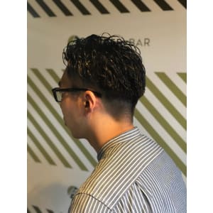 フェードマッシュスタイル【BARBER-BAR】