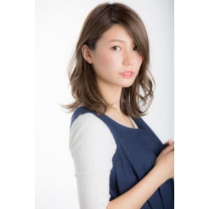 小顔大人女子×外ハネミディアム☆