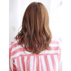 おろし流しのミックスカールスタイル - hair make nalu 荻窪西口 白山神社参道通り店【ヘアメイクナルオギクボニシグチハクサンジンジャサンドウドオリ】掲載中
