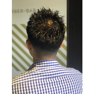 フェードカットスタイル【BARBER-BAR】
