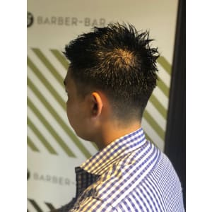 フェードカットスタイル【BARBER-BAR】