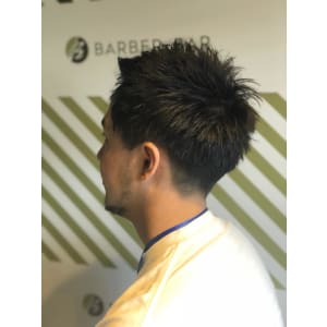 フェードカットスタイル【BARBER-BAR】