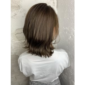イルミナカラー、ボブ、切りっぱなし、透明感