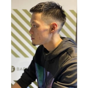 BARBER-BARのクロップスタイル