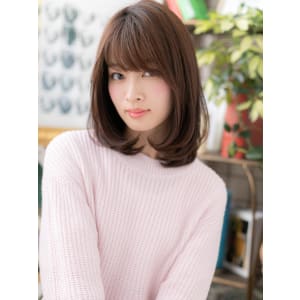 重めスタイルが大人かわいいワンカールミディ　伸ばしかけ