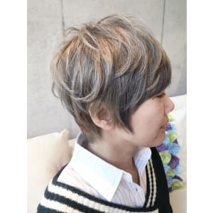 シルバーベージュ - EMU international 春日部本店【エムインターナショナル】掲載中