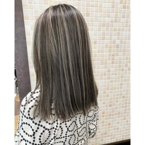 ★プラチナベージュ× ハイライトデザイン★