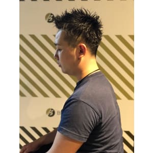フェードカットスタイル【BARBER-BAR】