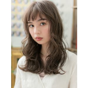 外国人風抜け感…無造作グラマラスロング　簡単スタイリング