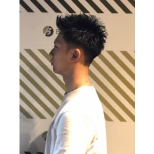 大人の刈り上げスタイル【BARBER-BAR】