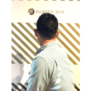 フェードカットスタイル【BARBER-BAR】