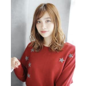 セミウエットのゆるふわミックスカールスタイル