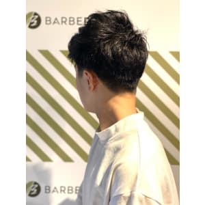 BARBER-BARのアクティブショート