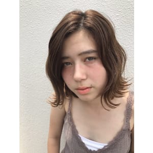 《ヘルシー×抜け感×透明感》style by Loely