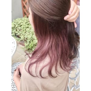 スモーキーピンクのインナーカラー - EMU international 春日部本店【エムインターナショナル】掲載中