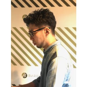 大人のパーマスタイル【BARBER-BAR】