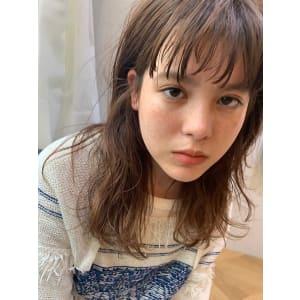 《ヘルシー×抜け感×透明感》style by Loely