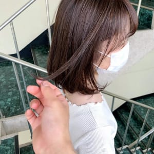 ナチュラルブラウンカラー