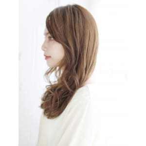 長め前髪のセミウエットミックスカール