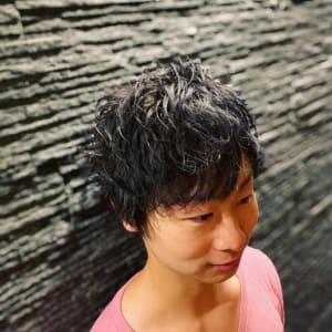 スパイラルパーマ＜理容室＞＜銀座＞＜メンズ＞＜ショート＞