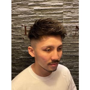 フェザーアップスタイル＜理容室＞＜銀座＞＜メンズ＞＜ショート