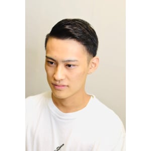 ナチュラル震災＜理容室＞＜銀座＞＜メンズ＞＜ショート＞