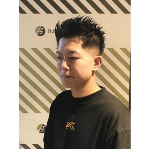 BARBER-BARフェードスタイル