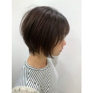 カジュアルショートボブ