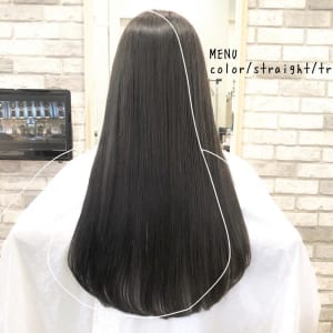 グレージュのシルキーヘア