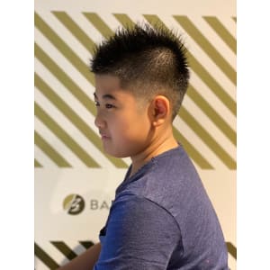 キッズカット【BARBER-BAR】