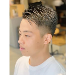 フェード風アップバングベリーショート