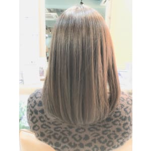 ブリーチ毛にも酸熱トリートメント