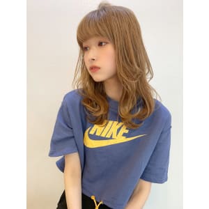 シアベージュ小顔ひし形くびれ外ハネセミディy137