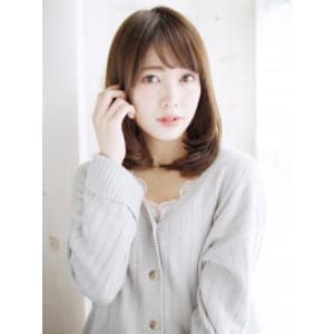 透け感バングのワンカールスタイル