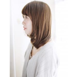 透け感バングのワンカールスタイル