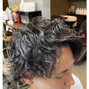 メンズスパイラルパーマスタイル - BRaeVE hair design【ブレイブ　ヘア　デザイン】掲載中