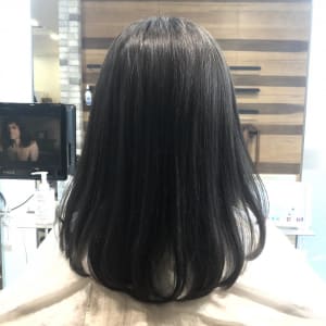 ゴワツク髪をしなやかに。ゼロアルカリストレート。