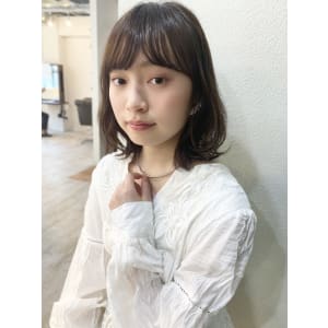 【山田】束感センターパートくびれ小顔ミディy148